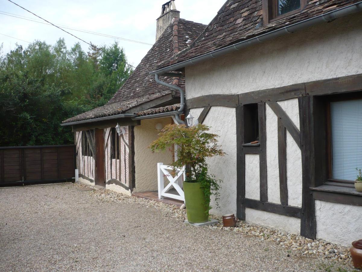 B&B Gilclau Saint-Martial-d'Artenset 外观 照片